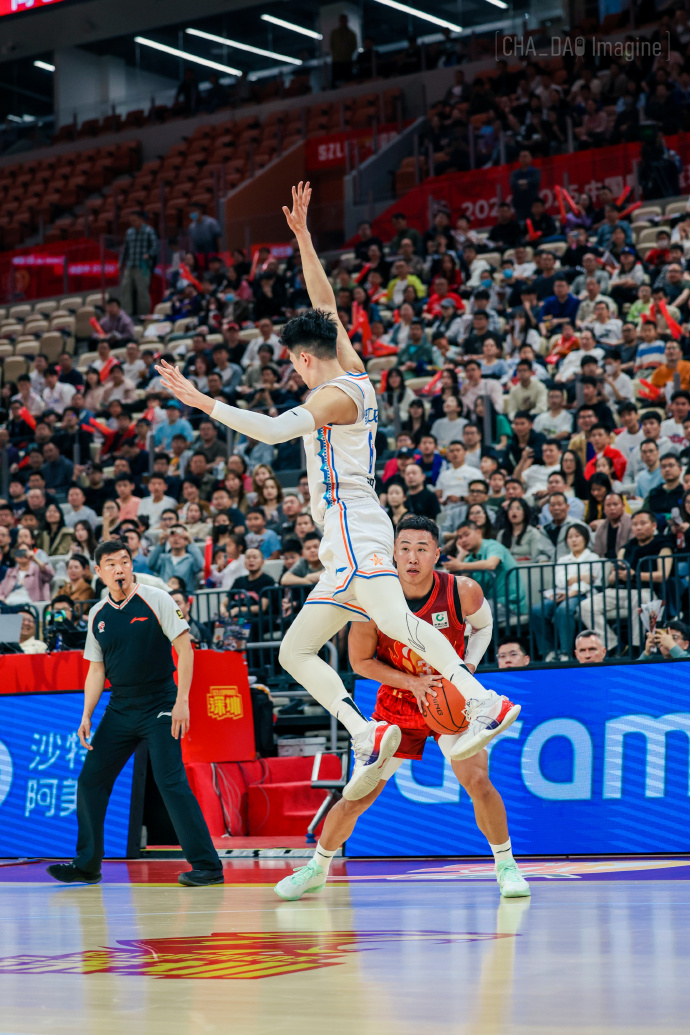 主教练正在热身是哪里的梗